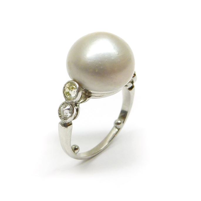 Early 20th century single stone pearl and diamond ring, c.1900, the 11.04ct bouton pearl of light iridescent grey colour, | MasterArt